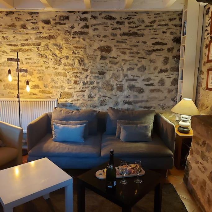 Penty Typique Kercab Dans Un Ancien Moulin Villa Plomodiern Eksteriør bilde