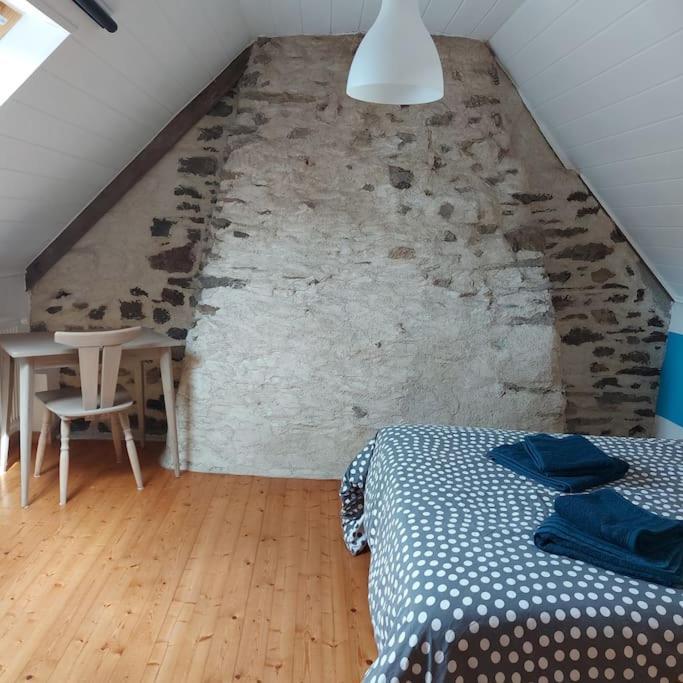 Penty Typique Kercab Dans Un Ancien Moulin Villa Plomodiern Eksteriør bilde